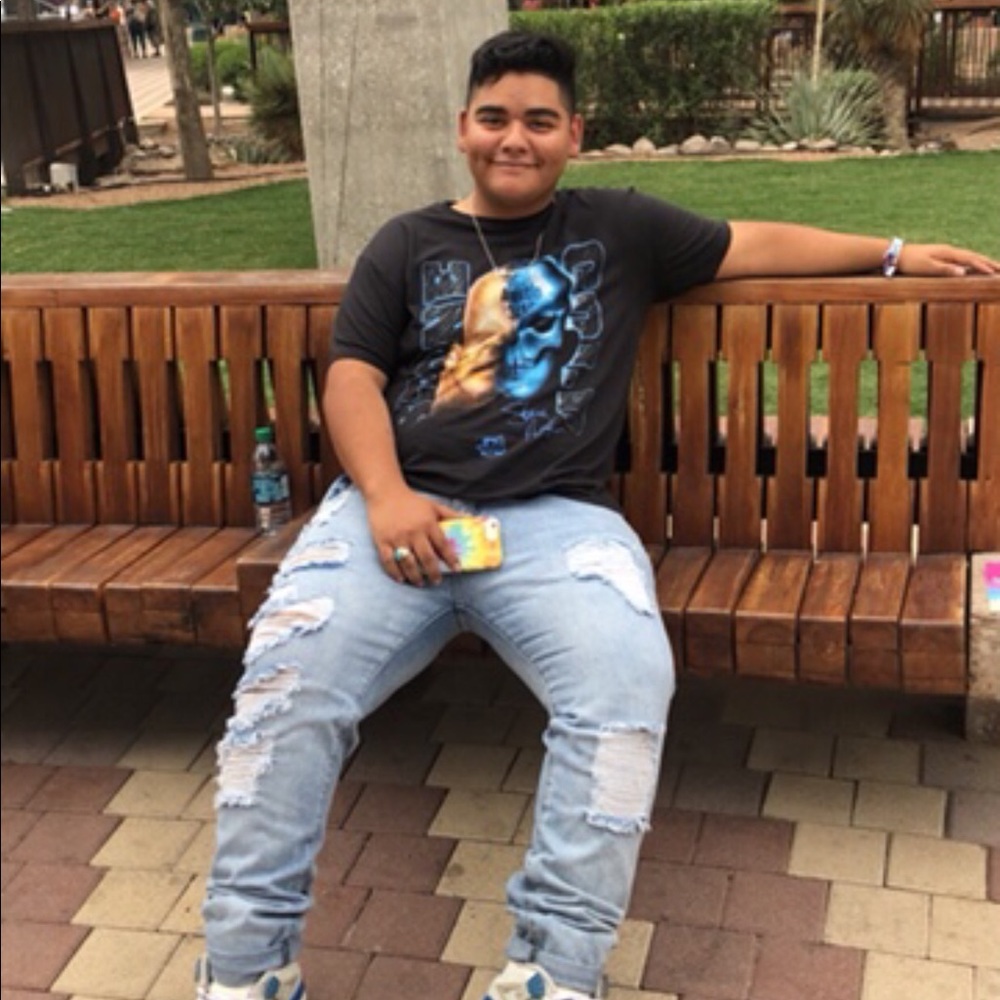 Meet your Posher, Robert